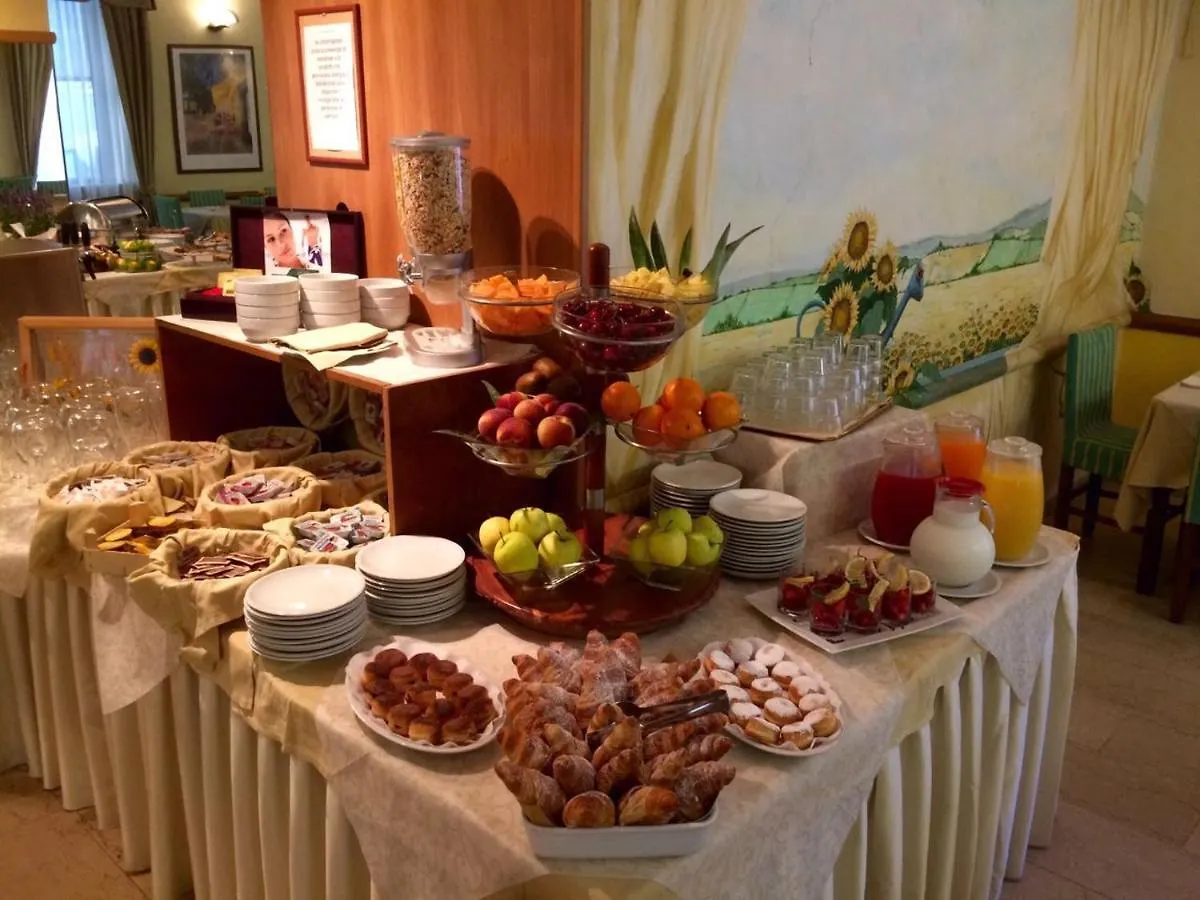 Hotel Kennedy Rimini 3*,