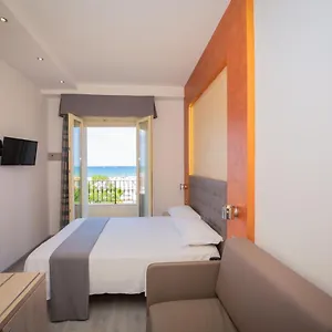 Szálloda Gabbiano, Rimini